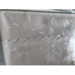 Скатертина з ПВХ серия ELEGANT 110*140см на нетканій основі з обробкою краю ультразвуком.