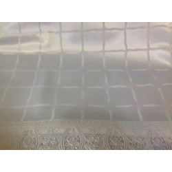 Гладкие скатерти на нетканной основе NON WOVEN с кружевом. Модель FP-CHECK