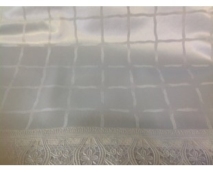 Гладкие скатерти на нетканной основе NON WOVEN с кружевом. Модель FP-CHECK