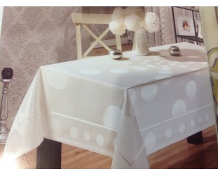 Скатерть CND 150×220 белая "Circum"