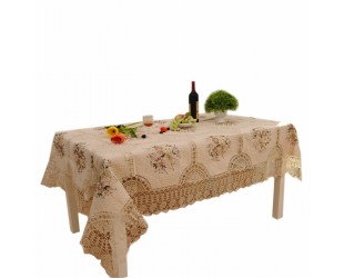 Скатерть с цветным рисунком из лент. Модель 2916